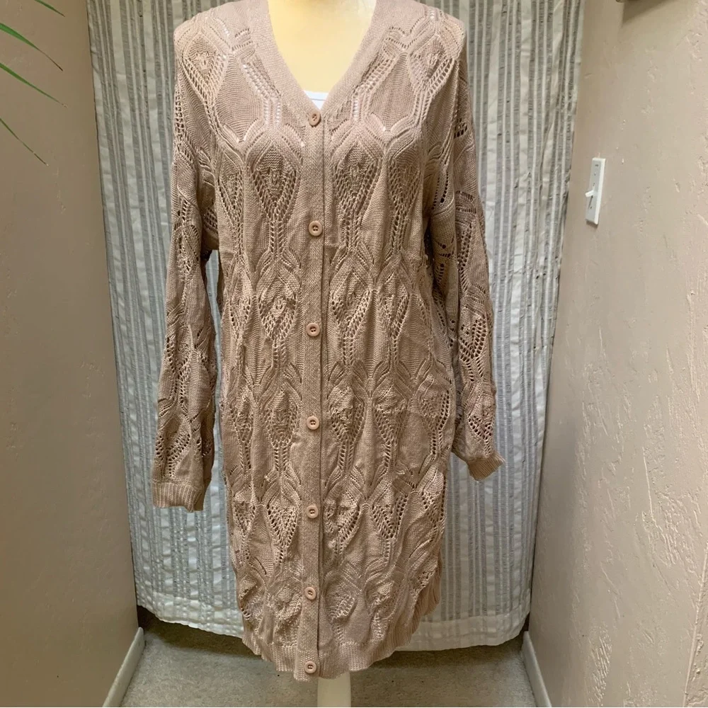 Dusty mauve crochet open knot, button cardigan. - Picture 3 of 7